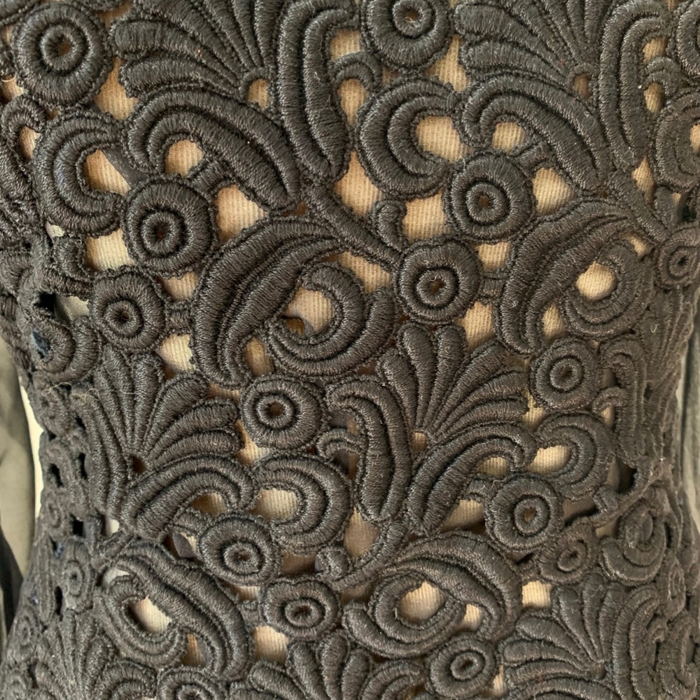 Dress - Picture 6 of 9